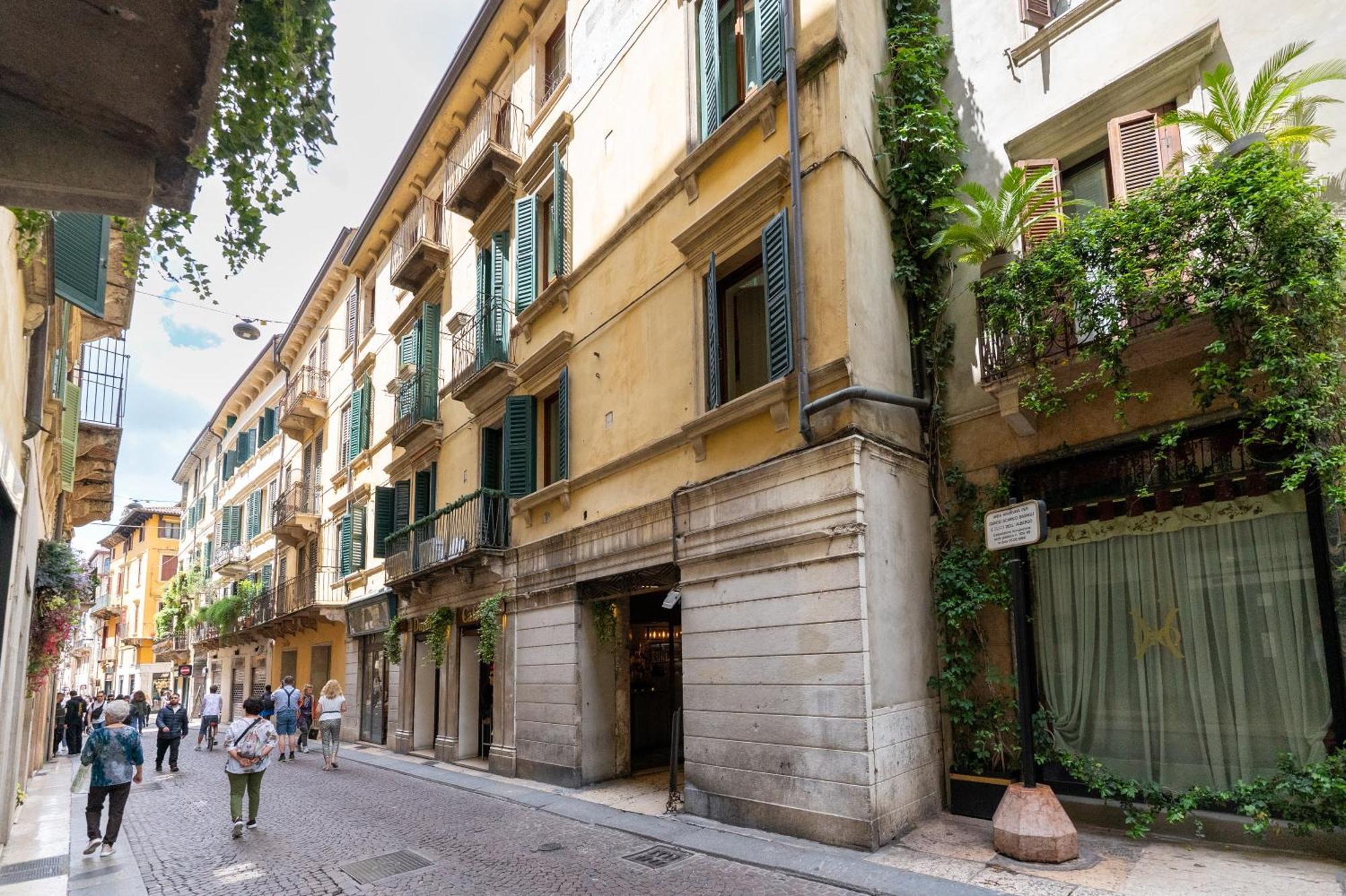 Sgarzerie Luxury Flat 2 Rooms 120Mq Verona Exterior foto